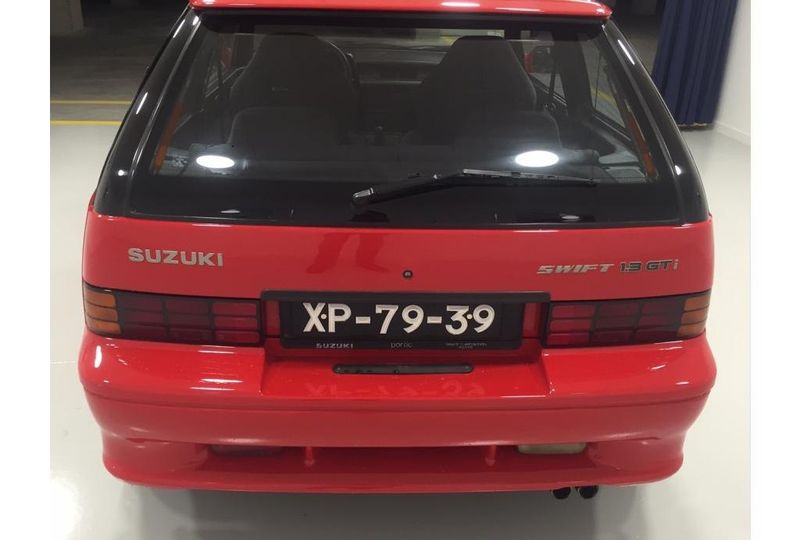 Suzuki Swift • 1991 • 81,000 km 3