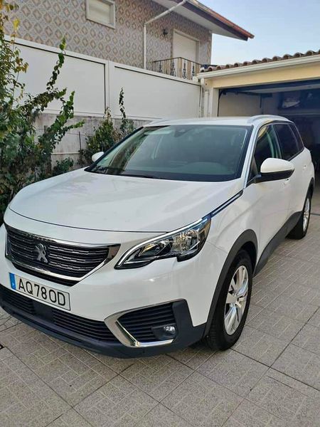 Peugeot 5008 • 2017 • 88,000 km 2