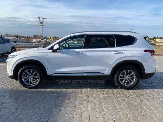 Hyundai Santa Fe • 2019 • 49,411 km 3