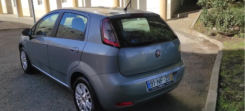Fiat Punto • 2012 • 249,000 km 2