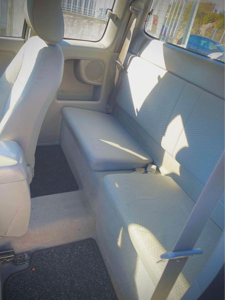 Toyota Hilux • 2011 • 140,000 km 6