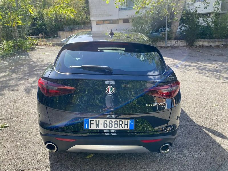 Alfa Romeo Stelvio • 2019 • 125,000 km 4