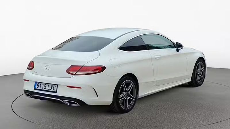 Mercedes-Benz C-Class • 2022 • 20,358 km 3