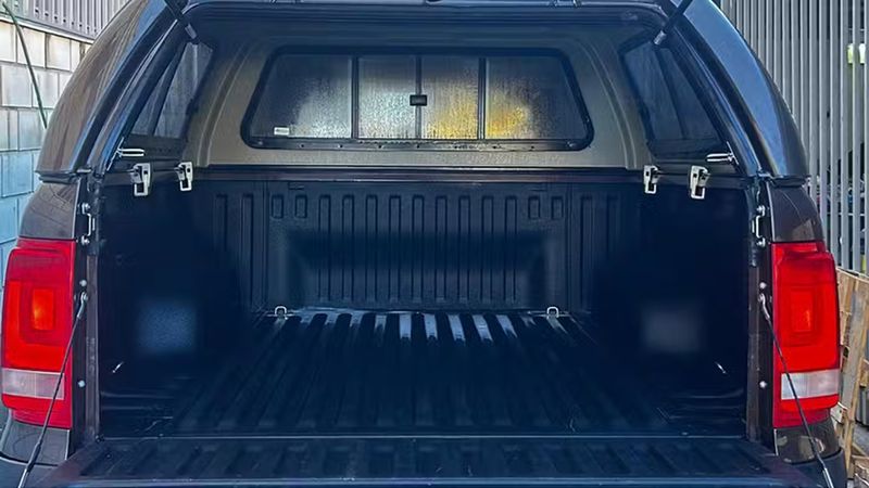 Volkswagen Amarok • 2018 • 51,860 km 9