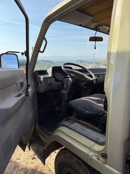 Mitsubishi Fuso canter • 1999 • 150,000 km 2