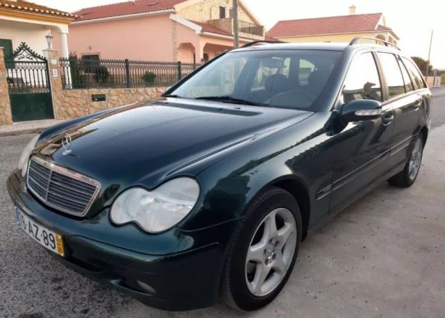 Mercedes-Benz C • 2003 • 321,000 km 1