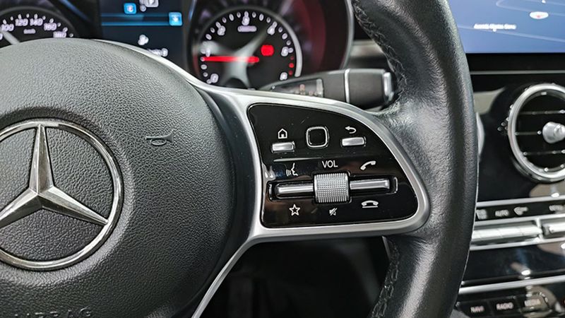 Mercedes-Benz C-Class • 2019 • 84,323 km 11