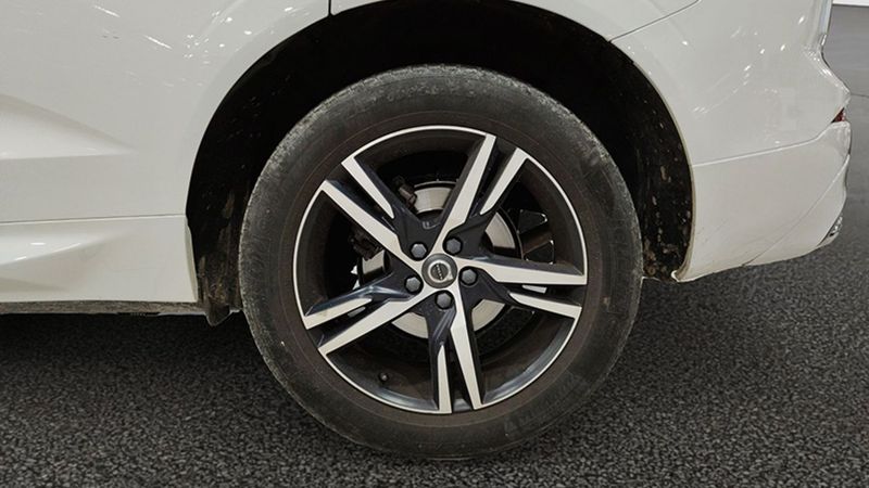 Volvo XC60 • 2018 • 77,477 km 39