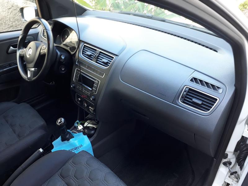 Volkswagen Fox • 2014 • 130,000 km 8