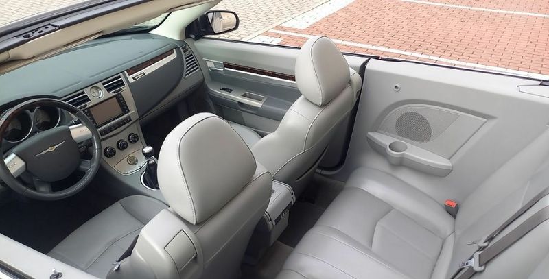 Chrysler Sebring • 2008 • 100,600 km 2