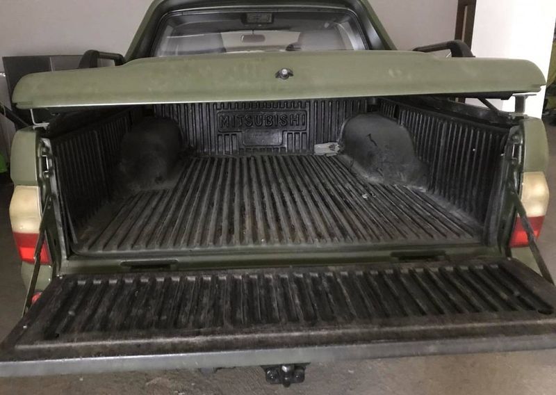 Mitsubishi L200 • 1997 • 240,000 km 4