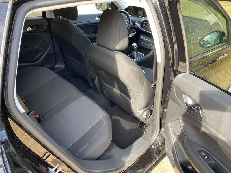 Peugeot 308 • 2016 • 124,000 km 18