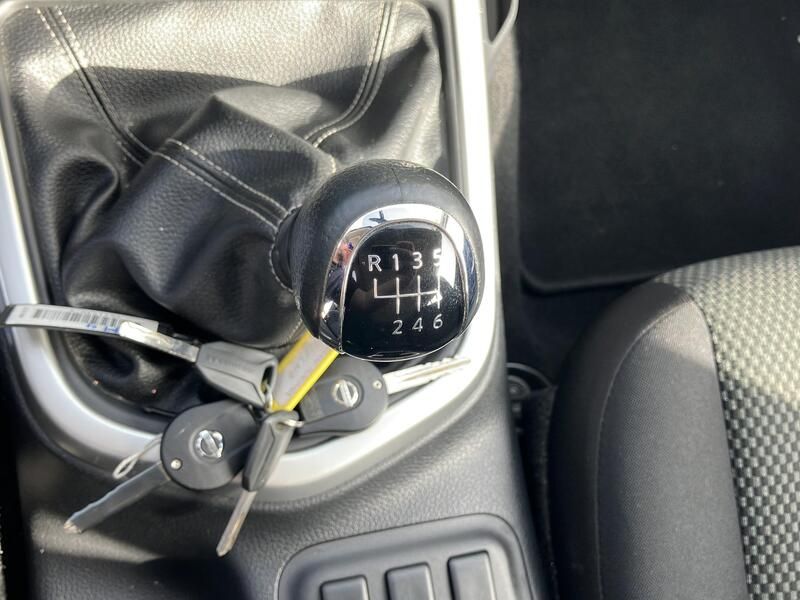 Nissan Navara • 2021 • 36,872 km 12