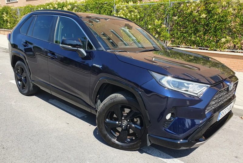 Toyota RAV4 • 2019 • 50,000 km 4