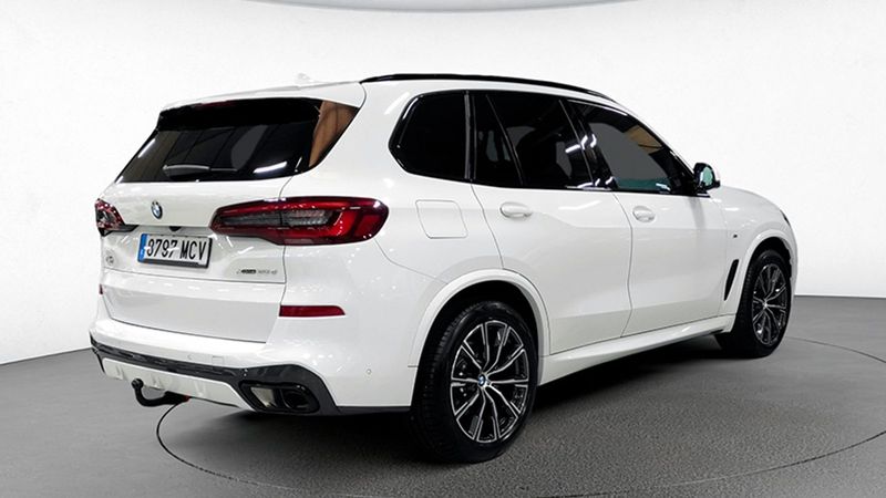 BMW X5 • 2022 • 12,900 km 3