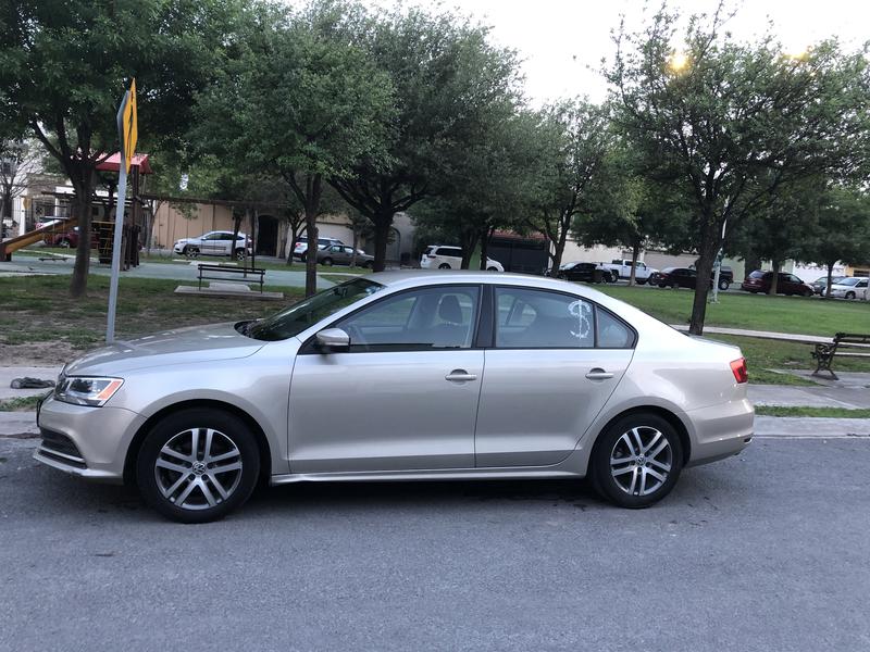 Volkswagen Jetta • 2015 • 92,000 km 8