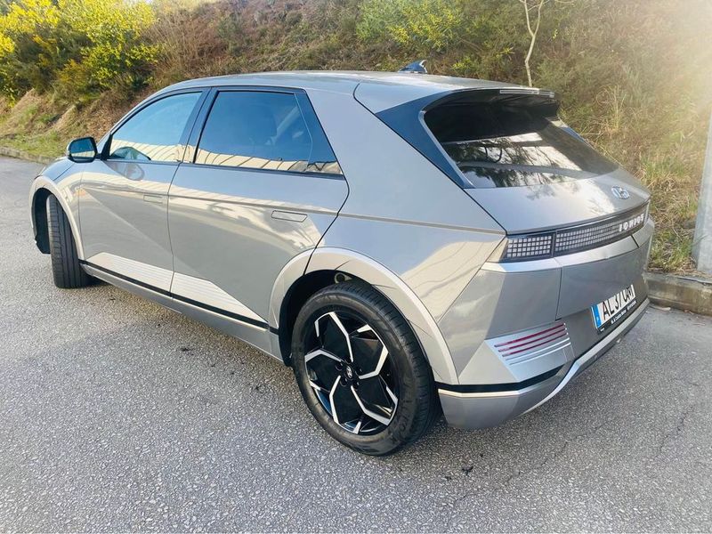 Hyundai Ioniq Electric • 2018 • 76,000 km 2