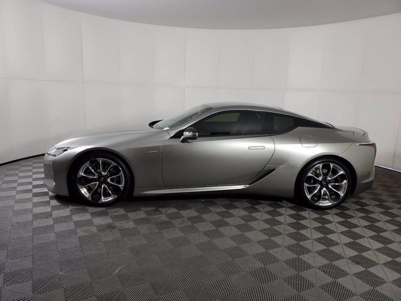 Lexus LC • 2020 • 19,509 km 1