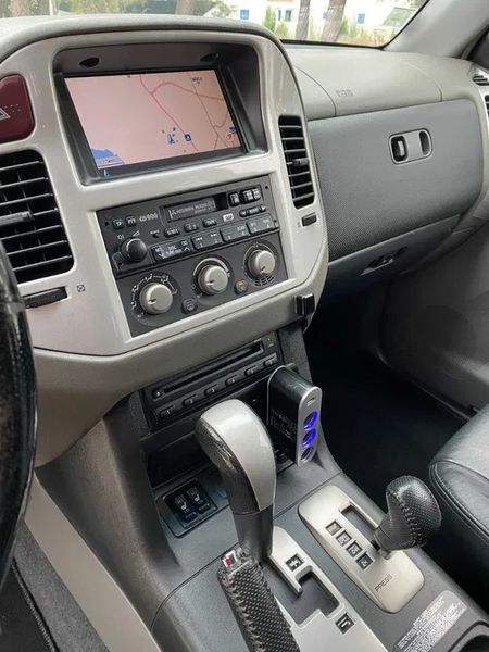 Mitsubishi Pajero Sport • 2005 • 207,000 km 5