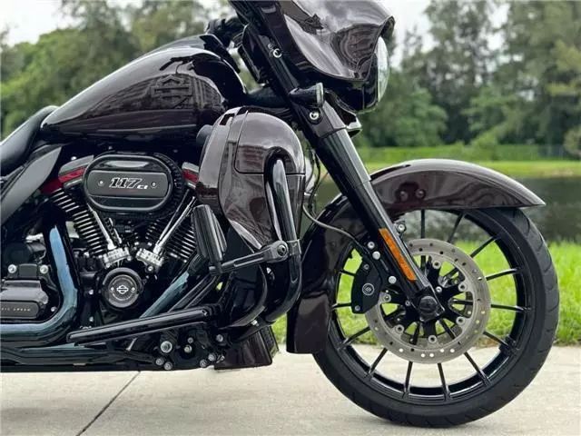 Harley Davidson street glide • 2019 • 19,700 km 5