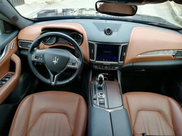 Maserati Levante • 2018 • 57,000 km 11