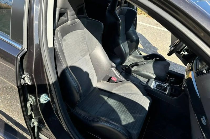 Mitsubishi Lancer • 2009 • 151,793 km 6