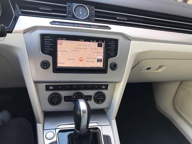 Volkswagen Passat • 2016 • 170,000 km 7