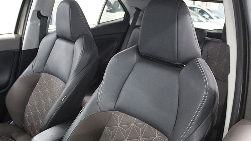 Toyota Yaris • 2022 • 49,095 km 14