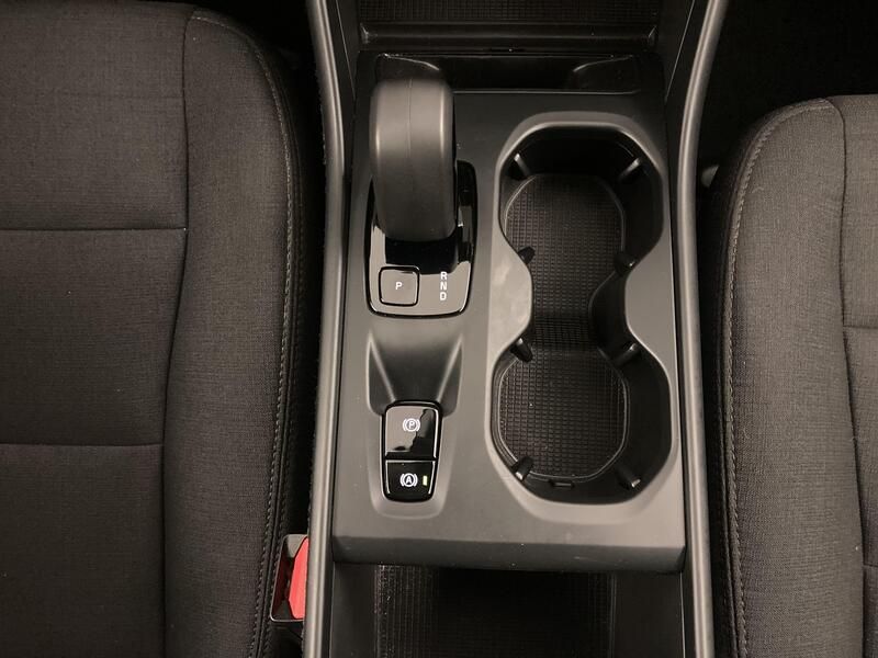 Volvo XC40 • 2024 • 32,805 km 17