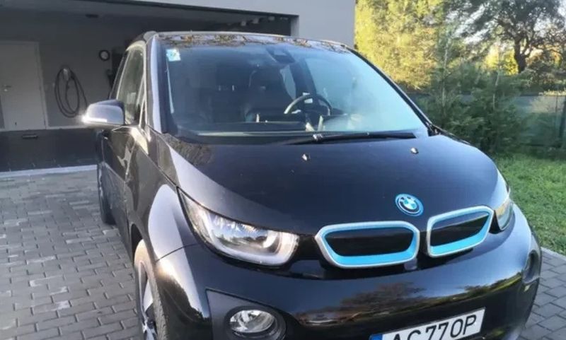 BMW i3 • 2016 • 28,400 km 1