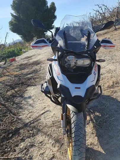 Bmw r1250gs • 2022 • 11,000 km 10