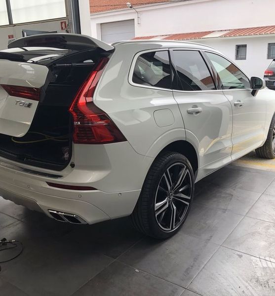 Volvo XC60 • 2018 • 52,000 km 3