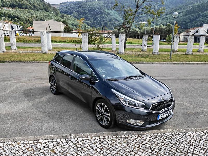 Kia Cee`d • 2014 • 225,000 km 3