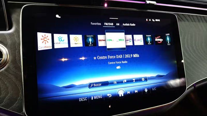 Mercedes-Benz E • 2024 • 55,299 km 3