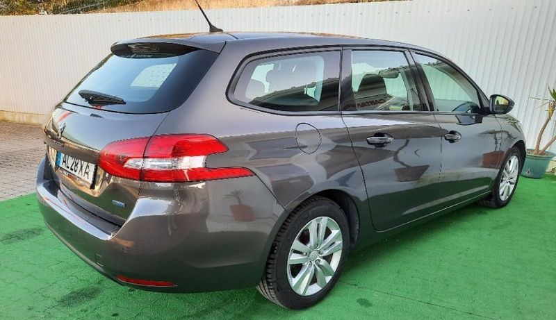 Peugeot 308 SW • 2014 • 151,046 km 2