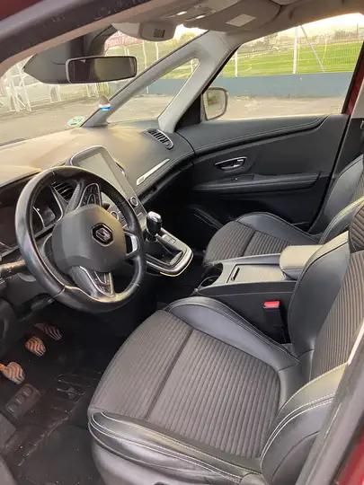 Renault Grand Scenic • 2018 • 136,000 km 1