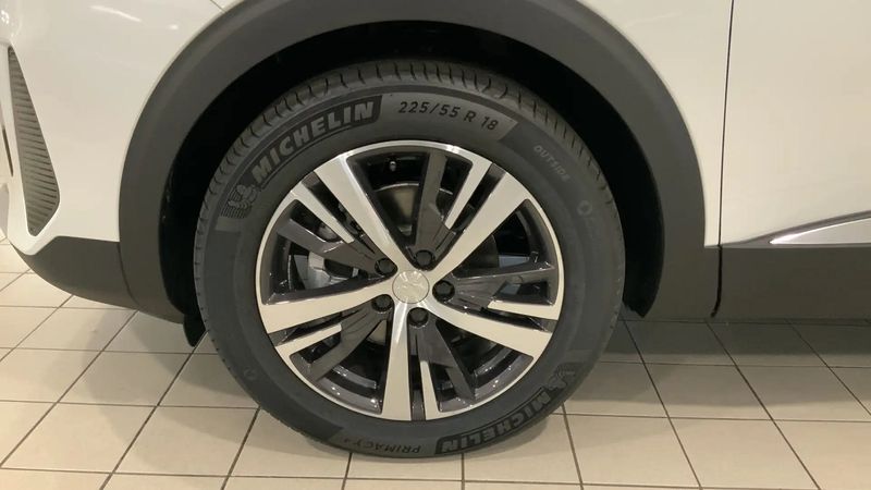 Peugeot 3008 • 2023 • 5,200 km 8