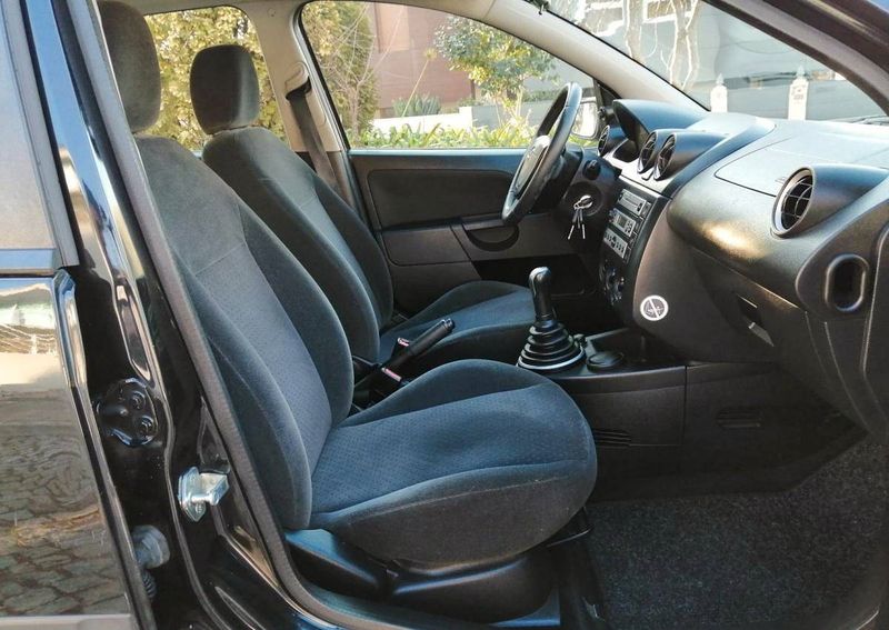 Ford Fiesta • 2003 • 170,000 km 5