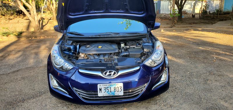 Hyundai Elantra • 2012 • 144,000 km 15