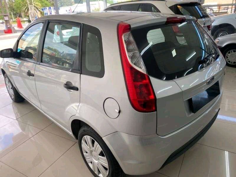 Ford Figo • 2013 • 35,000 km 3