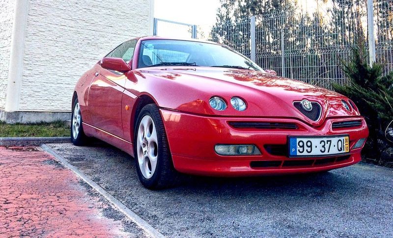 Alfa Romeo GTV • 2000 • 230,000 km 1