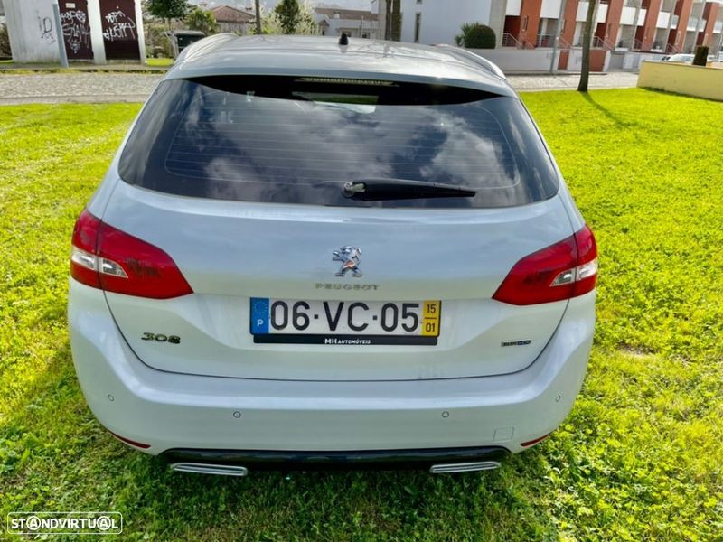 Peugeot 308 • 2015 • 140,000 km 5