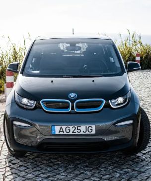 BMW i3 • 2020 • 6,200 km 1