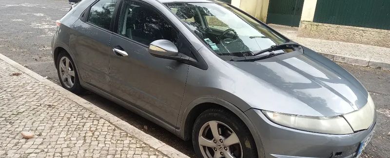 Honda Civic • 2006 • 154,000 km 1