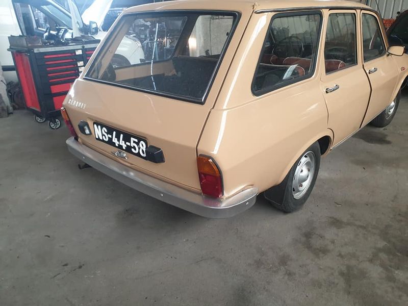 Renault 12 • 1971 • 98,000 km 3