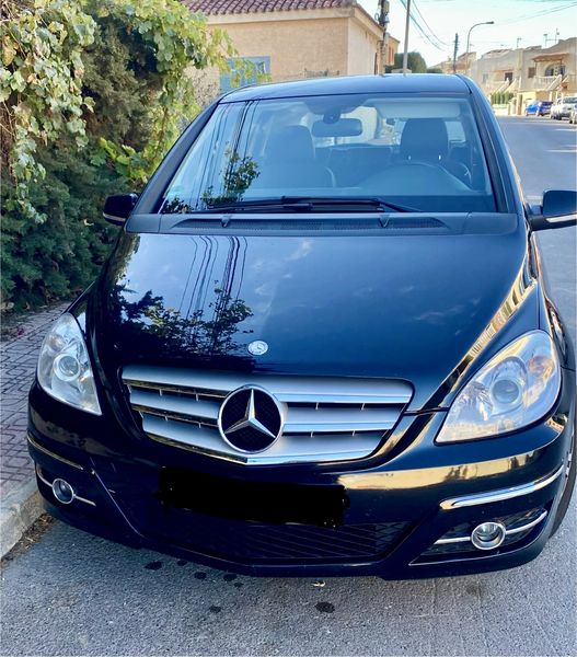 Mercedes-Benz Trieda B • 2011 • 220,000 km 11