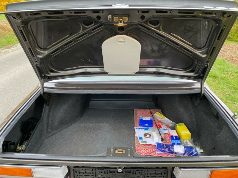 BMW 5 Series • 1986 • 116,470 km 5