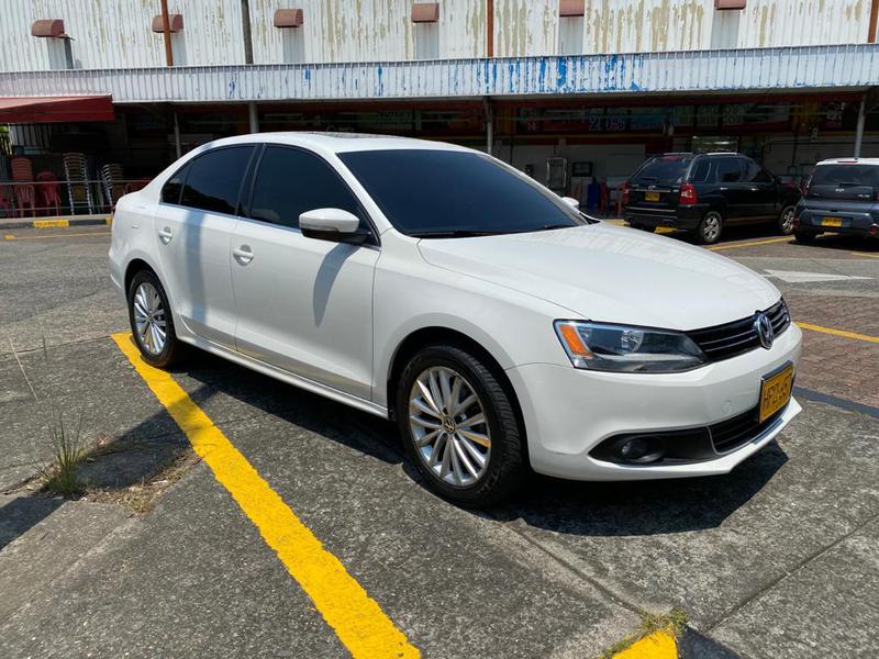 Volkswagen Jetta • 2014 • 58,000 km 5