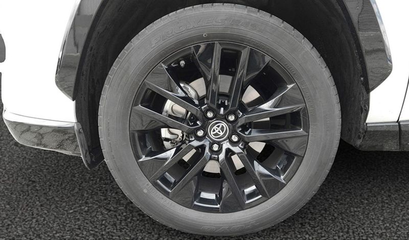 Toyota RAV4 • 2022 • 95,000 km 14