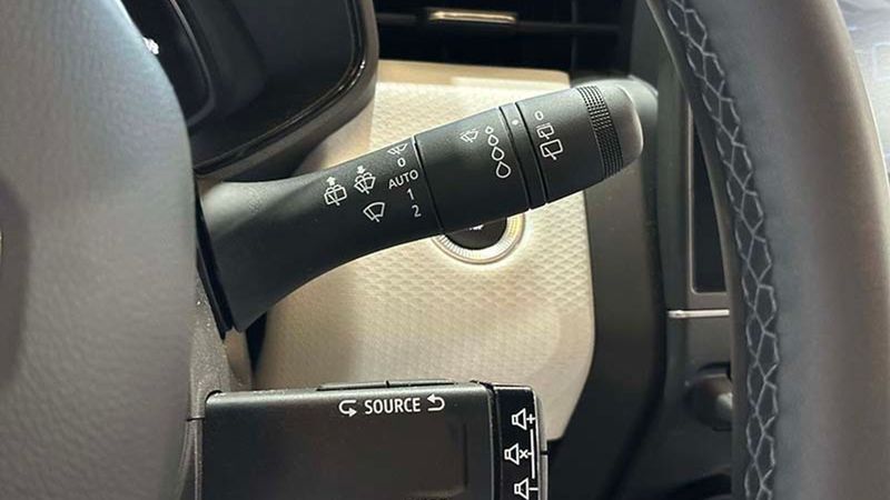 Renault Clio • 2023 • 5,750 km 17